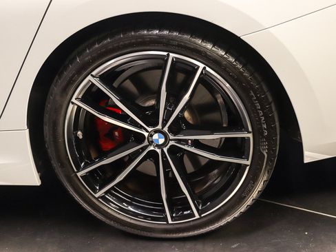 Used 2023 BMW 330i Sedan w/ M Sport Package RWD image 8