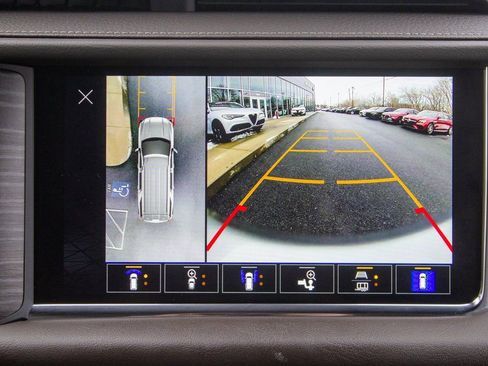 Used 2023 GMC Yukon Denali w/ LPO, Floor Liner Package image 18