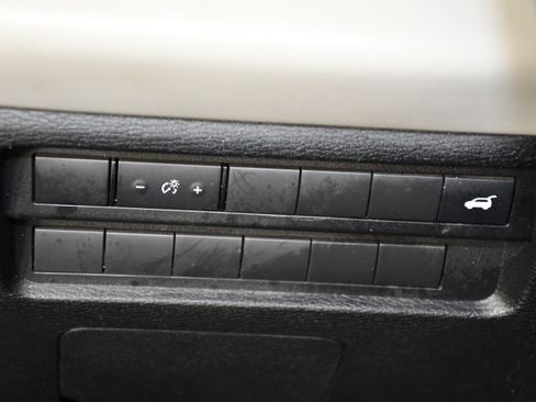 Used 2022 Mitsubishi Outlander SEL AWD/4WD image 35