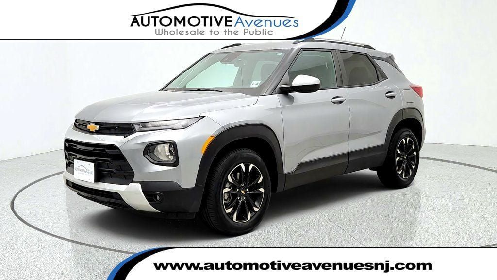 Used 2023 Chevrolet TrailBlazer LT w/ Convenience Package AWD/4WD image 1