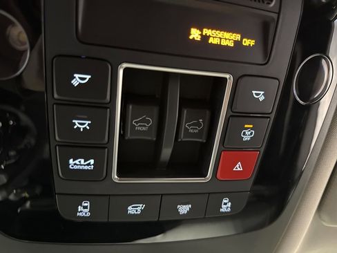 New 2026 Kia Carnival SX w/ SX Dark Edition Package FWD image 17