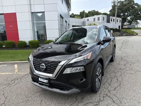 Certified 2023 Nissan Rogue SV w/ SV Premium B Package AWD/4WD image 4