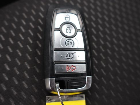 Used 2025 Ford Escape ST-Line Select w/ Tech Pack #2 AWD/4WD image 28
