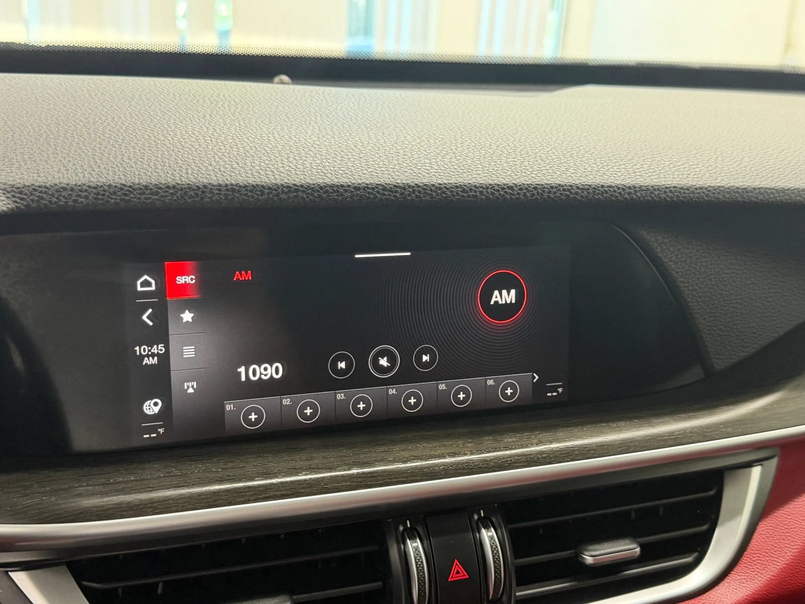 Used 2020 Alfa Romeo Stelvio Ti AWD/4WD image 29
