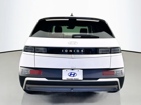New 2026 Hyundai Ioniq 5 SEL image 6
