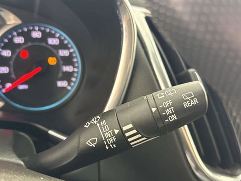 Certified 2020 Chevrolet Equinox LT w/ LPO, Floor Liner Package image 27