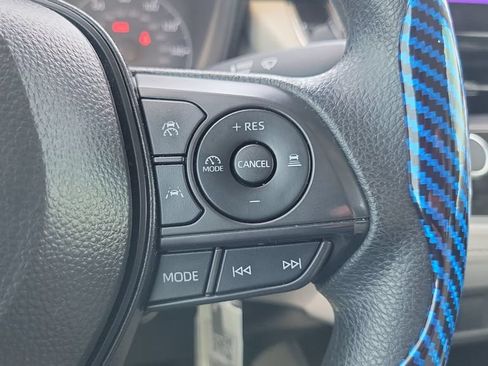 Certified 2025 Toyota Corolla Cross L FWD image 20