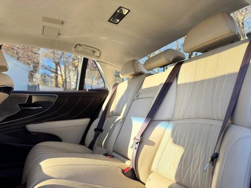 Used 2020 Lexus LS 500 AWD image 18