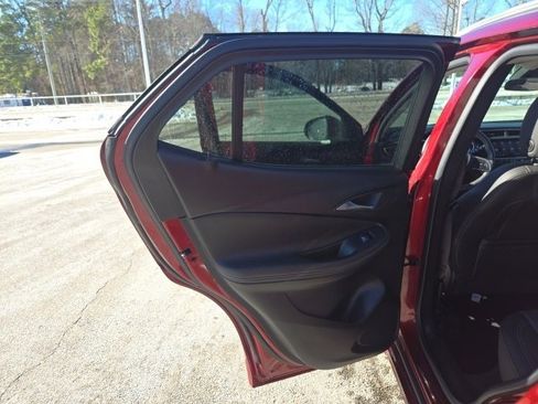 Used 2023 Buick Encore GX Select w/ Sport Touring Package image 29
