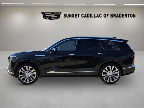 New 2026 Cadillac Vistiq Premium Luxury image 4