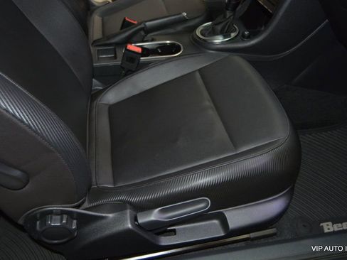 Used 2012 Volkswagen Beetle 2.5 image 16