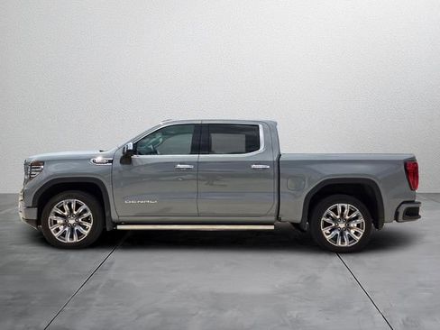 Used 2025 GMC Sierra 1500 Denali w/ Denali Reserve Package AWD/4WD image 2