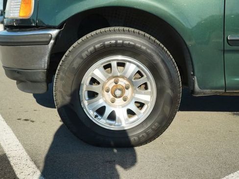 Used 2003 Ford F150 XLT image 10