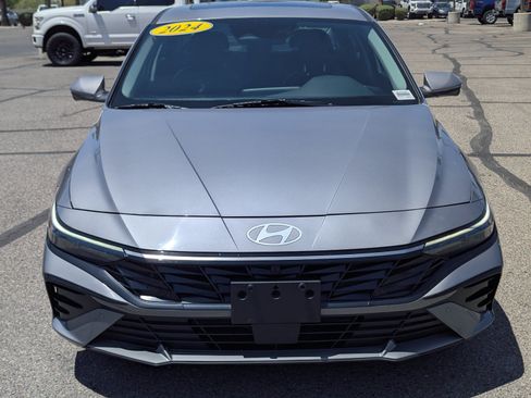 Used 2024 Hyundai Elantra Limited FWD image 6
