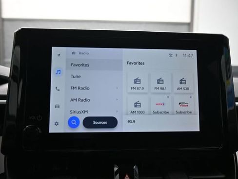 Used 2025 Toyota Corolla LE image 16