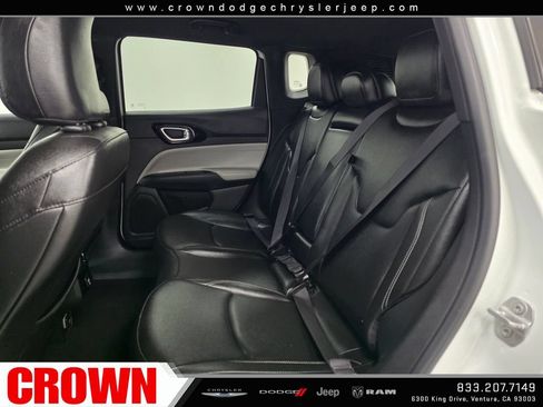 Used 2025 Jeep Compass Limited AWD/4WD image 18