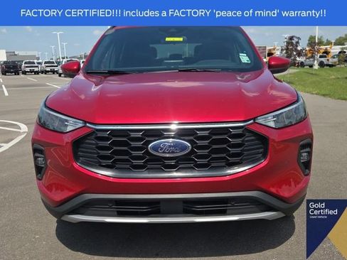 Used 2025 Ford Escape ST-Line Select AWD/4WD image 4