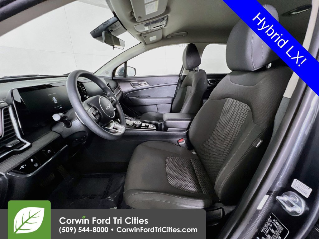 Used 2024 Kia Sportage LX AWD/4WD image 22