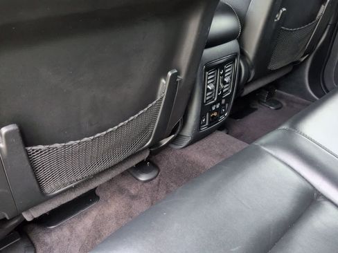 Used 2017 Jeep Grand Cherokee Limited AWD/4WD image 18
