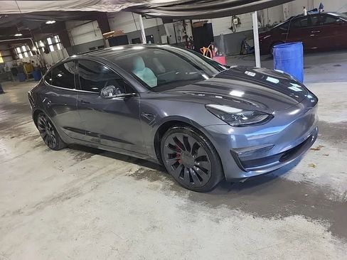 Used 2022 Tesla Model 3 Performance image 2