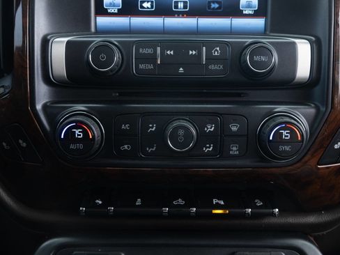 Used 2014 GMC Sierra 1500 SLE w/ SLE Value Package image 40