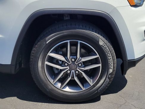 Used 2019 Jeep Grand Cherokee Limited RWD image 27