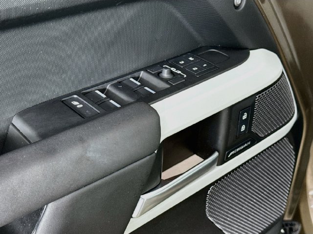 Used 2024 Land Rover Defender 110 S AWD/4WD image 23