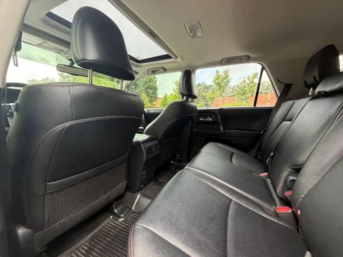 Used 2019 Toyota 4Runner TRD Off-Road Premium AWD/4WD image 14