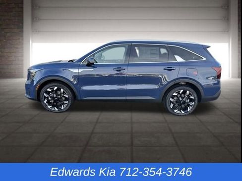 New 2025 Kia Sorento EX w/ Panoramic Sunroof Package image 11