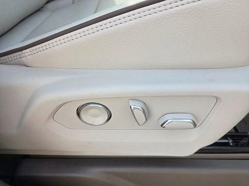 New 2026 GMC Yukon XL Denali w/ Denali Reserve Package image 19