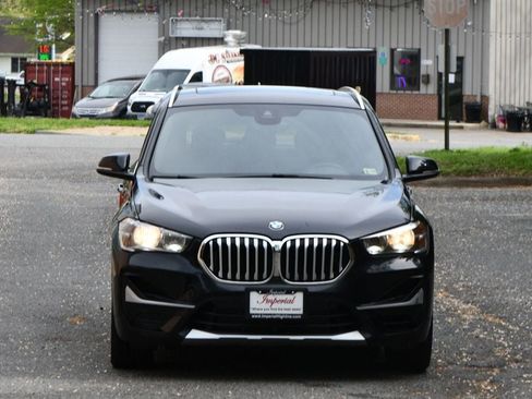 Used 2021 BMW X1 xDrive28i w/ Convenience Package image 2