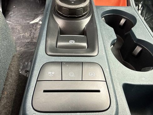Used 2023 Ford Maverick XLT FWD image 32