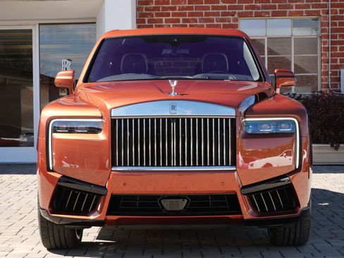 New 2025 Rolls-Royce Cullinan w/ Leather Finishing Pack image 5