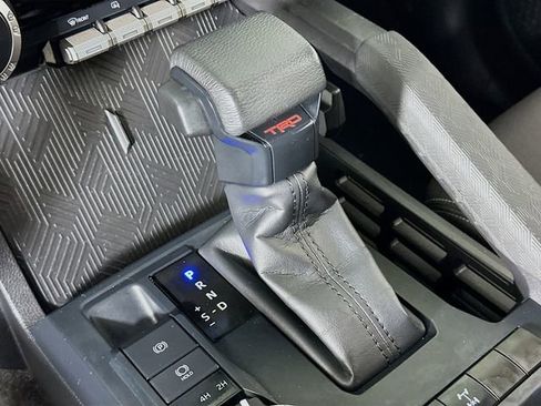 Used 2024 Toyota Tacoma TRD Off-Road image 16