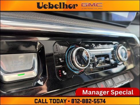 Used 2024 GMC Sierra 2500 Denali w/ Denali Reserve Package image 30