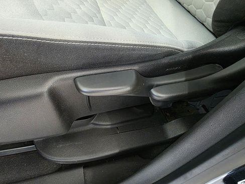 Used 2019 Chevrolet Equinox LS w/ LPO, Floor Liner Package AWD/4WD image 13