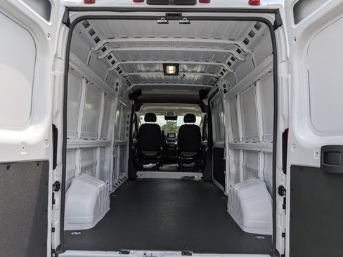 New 2026 RAM ProMaster 2500 w/ Convenience Group FWD image 13
