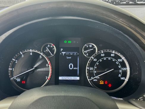 Used 2023 Lexus GX 460 Premium AWD/4WD image 14