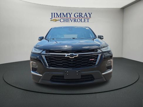 Used 2023 Chevrolet Traverse RS AWD/4WD image 8