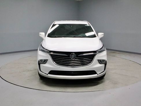 Used 2024 Buick Enclave Premium image 7