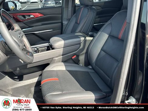 Certified 2024 Chevrolet Traverse RS AWD/4WD image 19