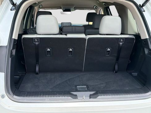 Used 2025 Honda Pilot EX-L image 31
