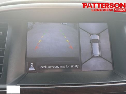 Used 2016 Nissan Pathfinder SL w/ SL Tech Package FWD image 5