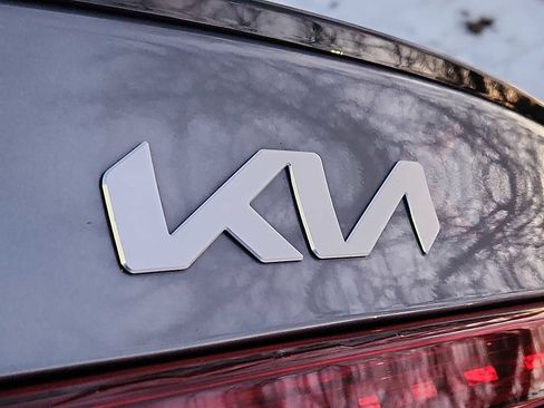 Used 2024 Kia Forte GT-Line w/ GT-Line Premium Package image 28