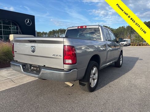 Used 2024 RAM 1500 Classic SLT AWD/4WD image 3