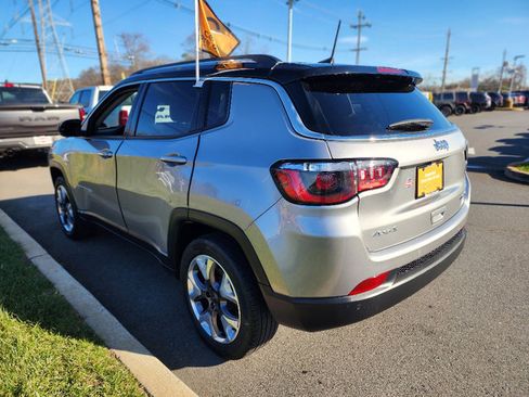 Certified 2022 Jeep Compass Limited image 18