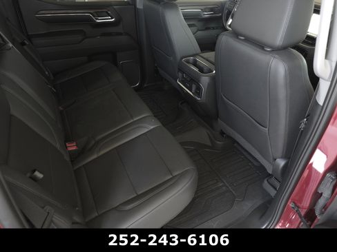 Used 2023 GMC Sierra 1500 SLT w/ SLT Premium Package AWD/4WD image 36
