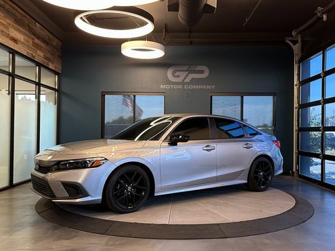 Used 2022 Honda Civic Sport image 7