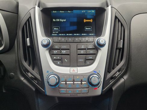 Used 2017 Chevrolet Equinox LS FWD image 25