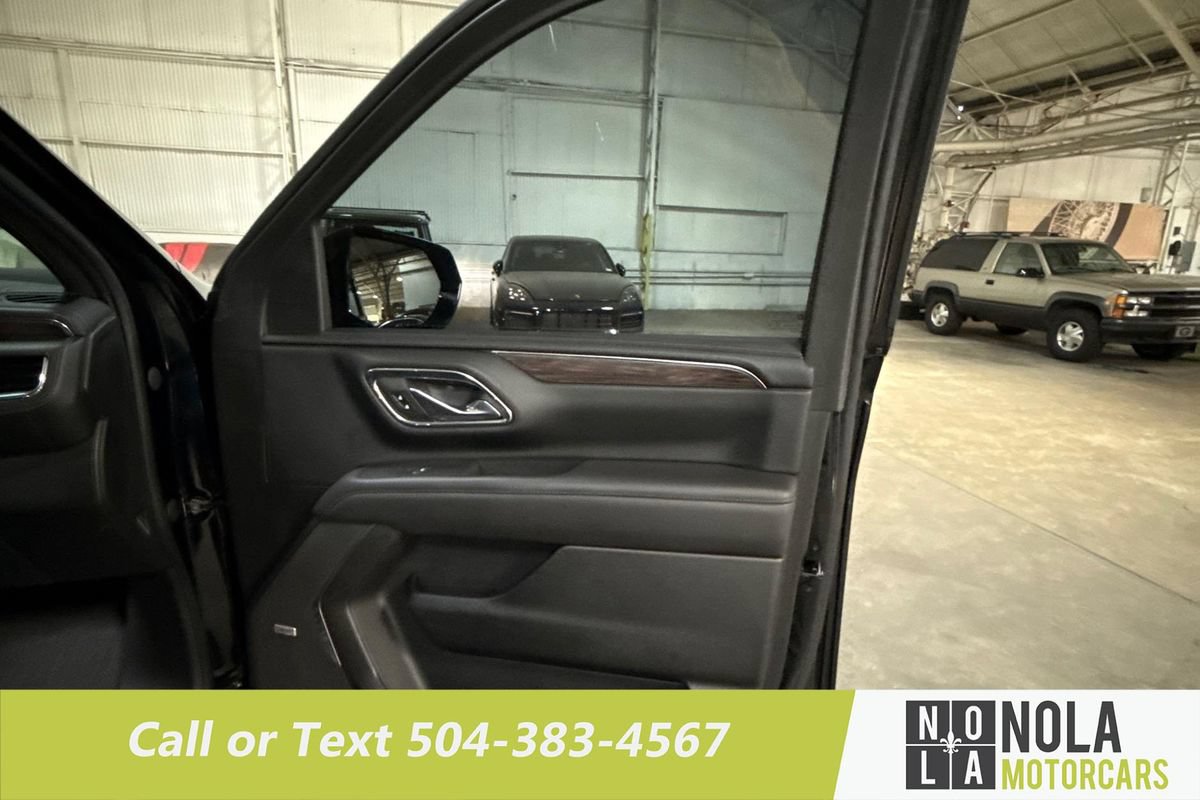Used 2023 Chevrolet Suburban Z71 w/ Luxury Package AWD/4WD image 28